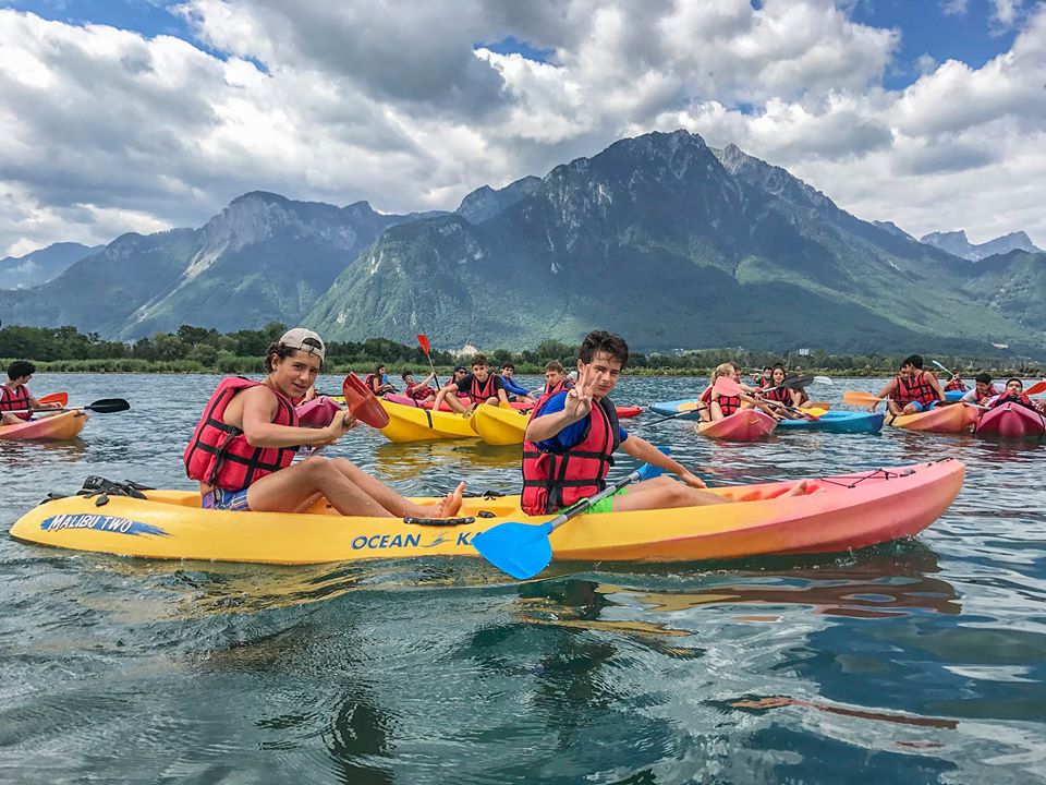 Водный спорт в летнем лагере в Швейцарии